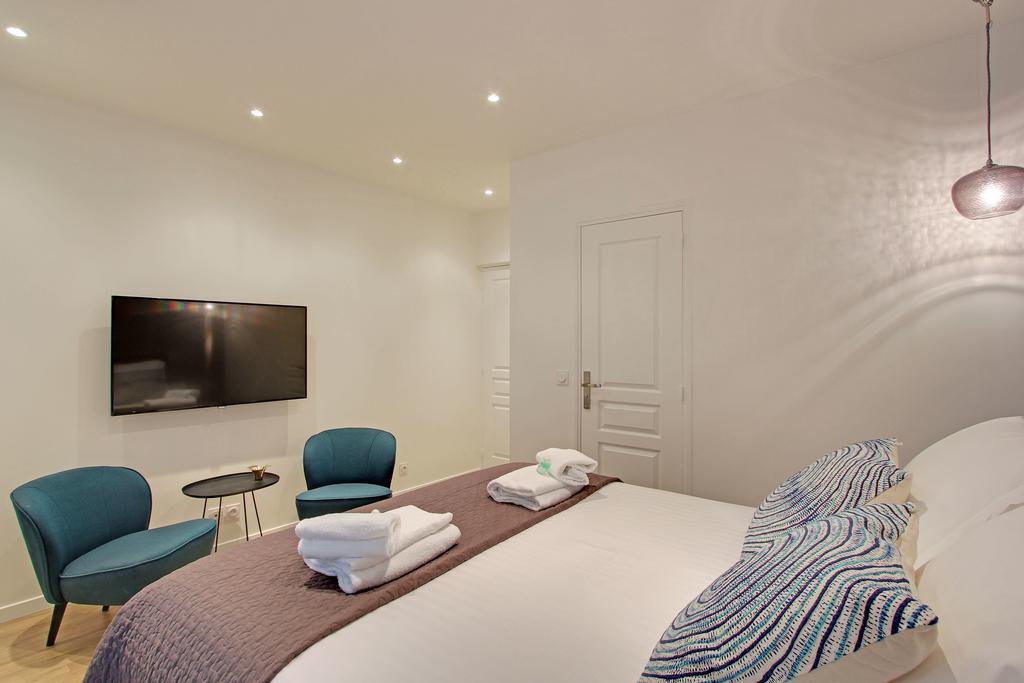 Pick A Flat's In Champs Elysees - Rue Percier * Parijs